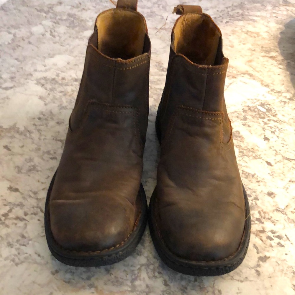 born size 8.5 boots